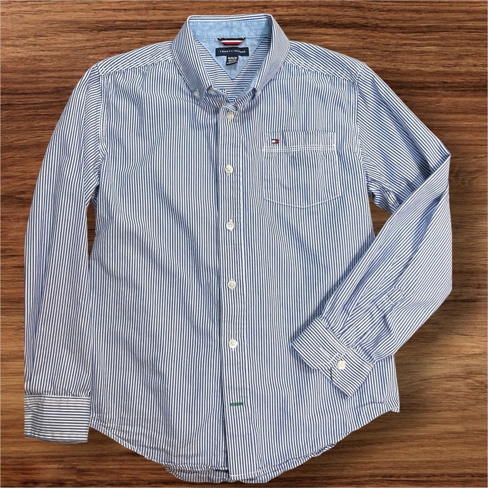Tommy Hilfiger Boys Striped button-down shirt. Size 12/14.